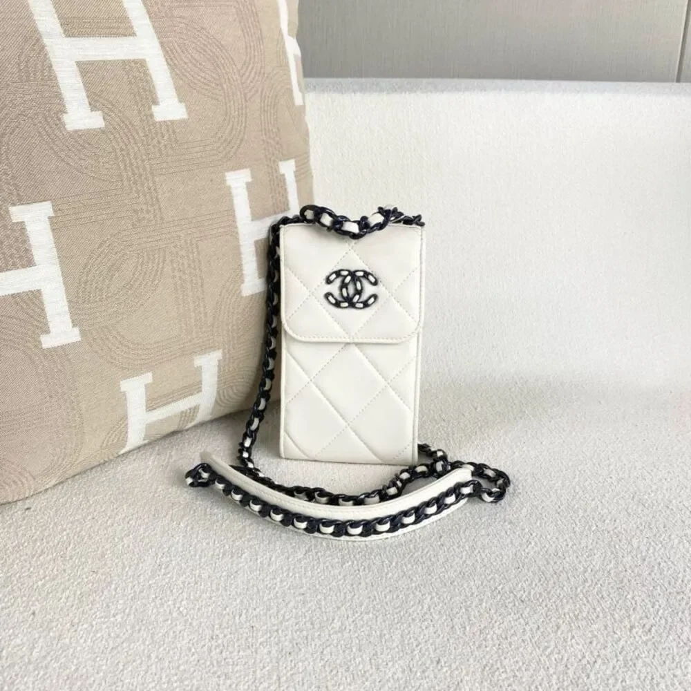 Chanel Women Pre-Loved Bag Very Good Condition